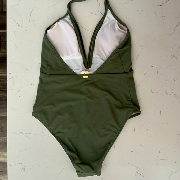 One piece Victoria Secret Bathing Suit - Picture 3 of 5